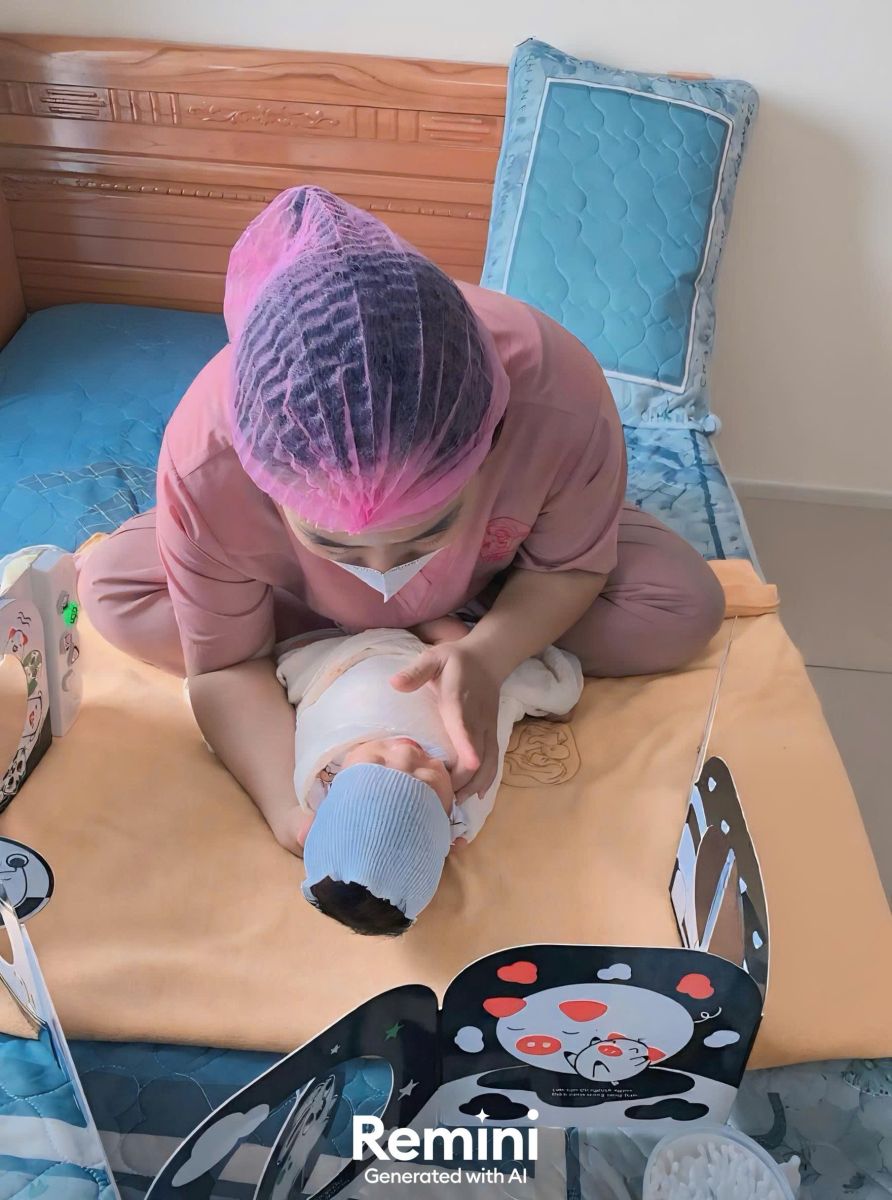 Tắm bé chuẩn y khoa tại Hóc Môn